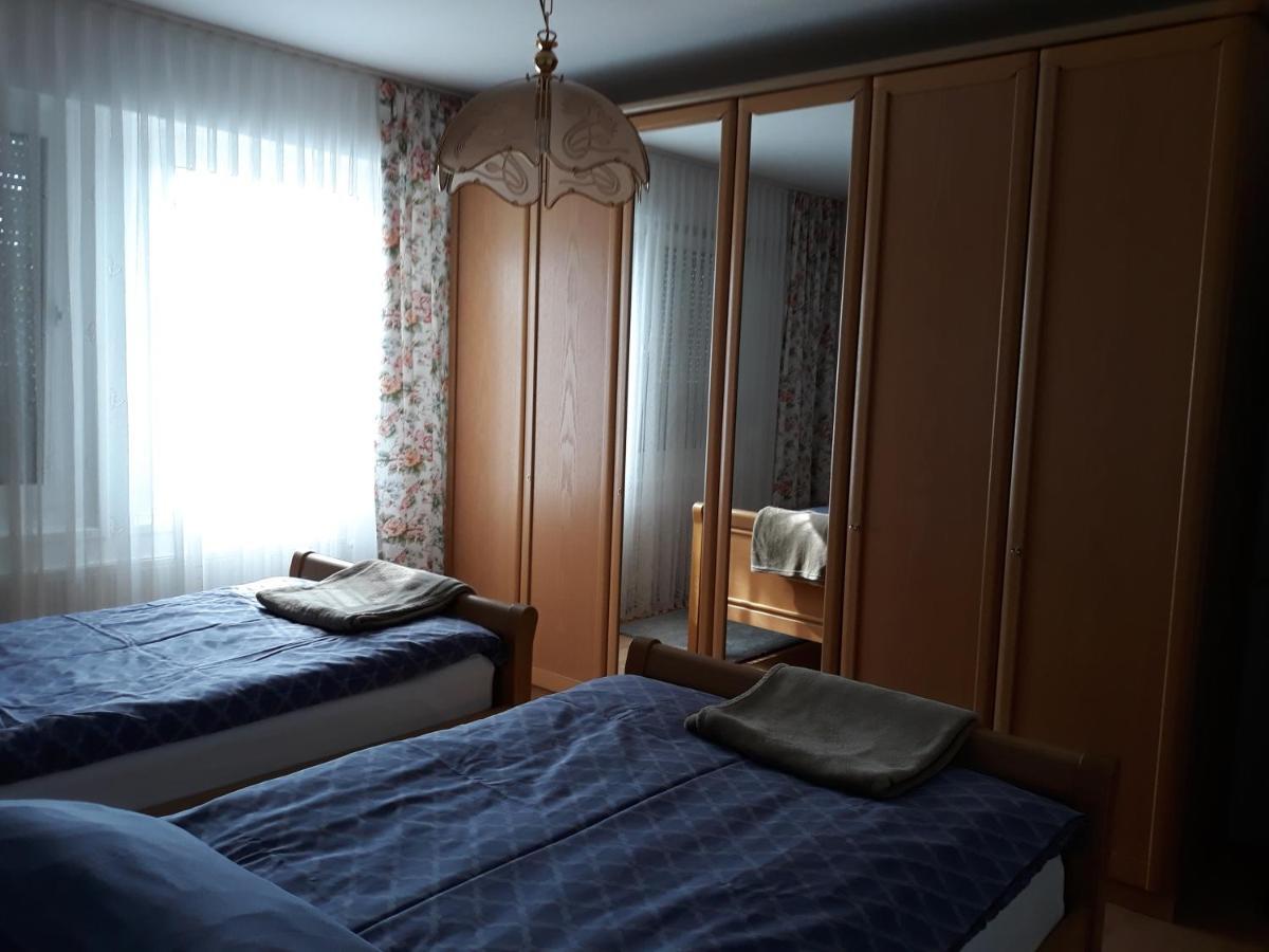 Am Klinikum Lägenhet Solingen Exteriör bild