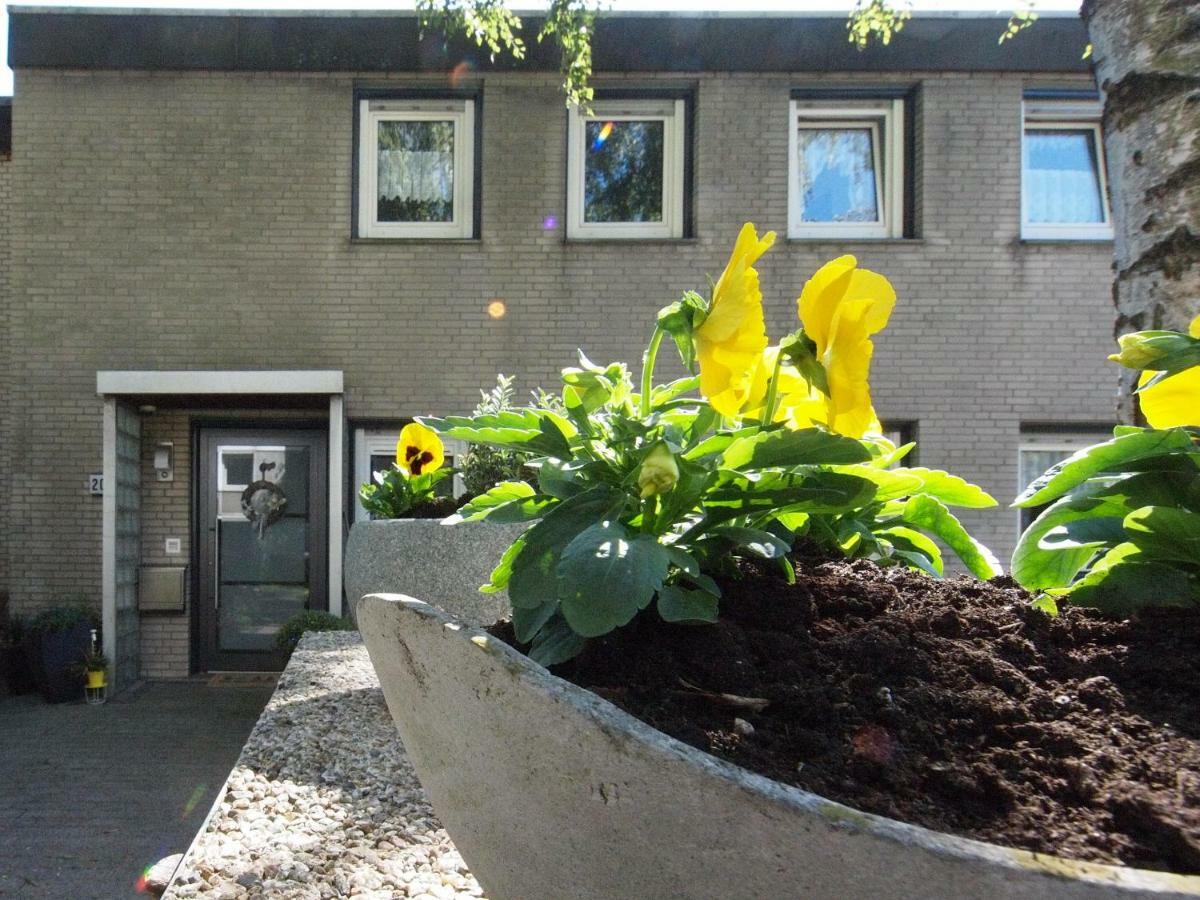 Am Klinikum Lägenhet Solingen Exteriör bild
