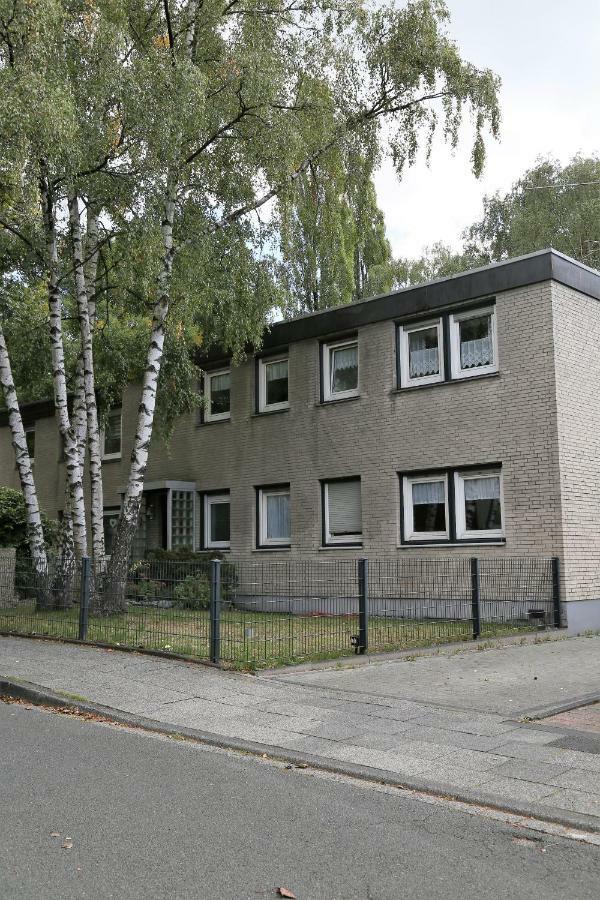 Am Klinikum Lägenhet Solingen Exteriör bild
